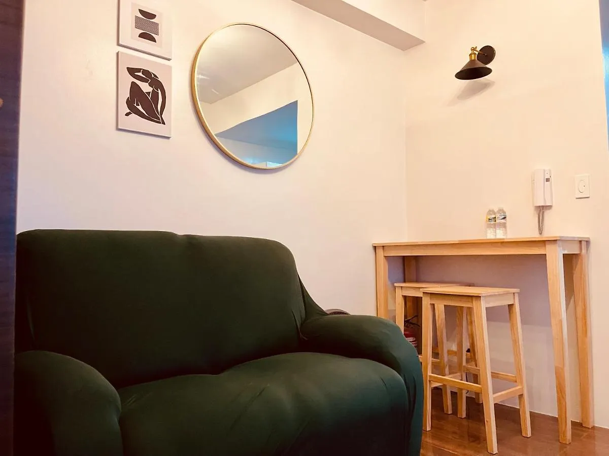 Destina Stays, Cozy & Netflix @Air Residences, Makati, Metro Manila Makati City